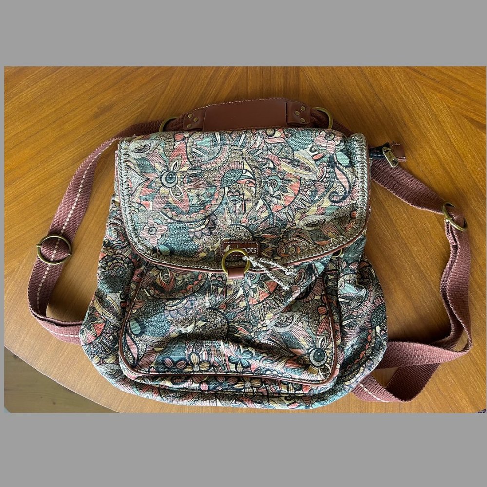 Convertible Crossbody/ Backpack Sakroots bag